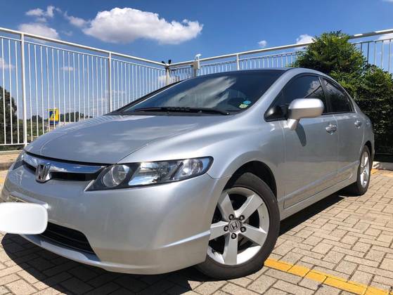 HONDA CIVIC 1.8 LXS 16V GASOLINA 4P AUTOMÁTICO